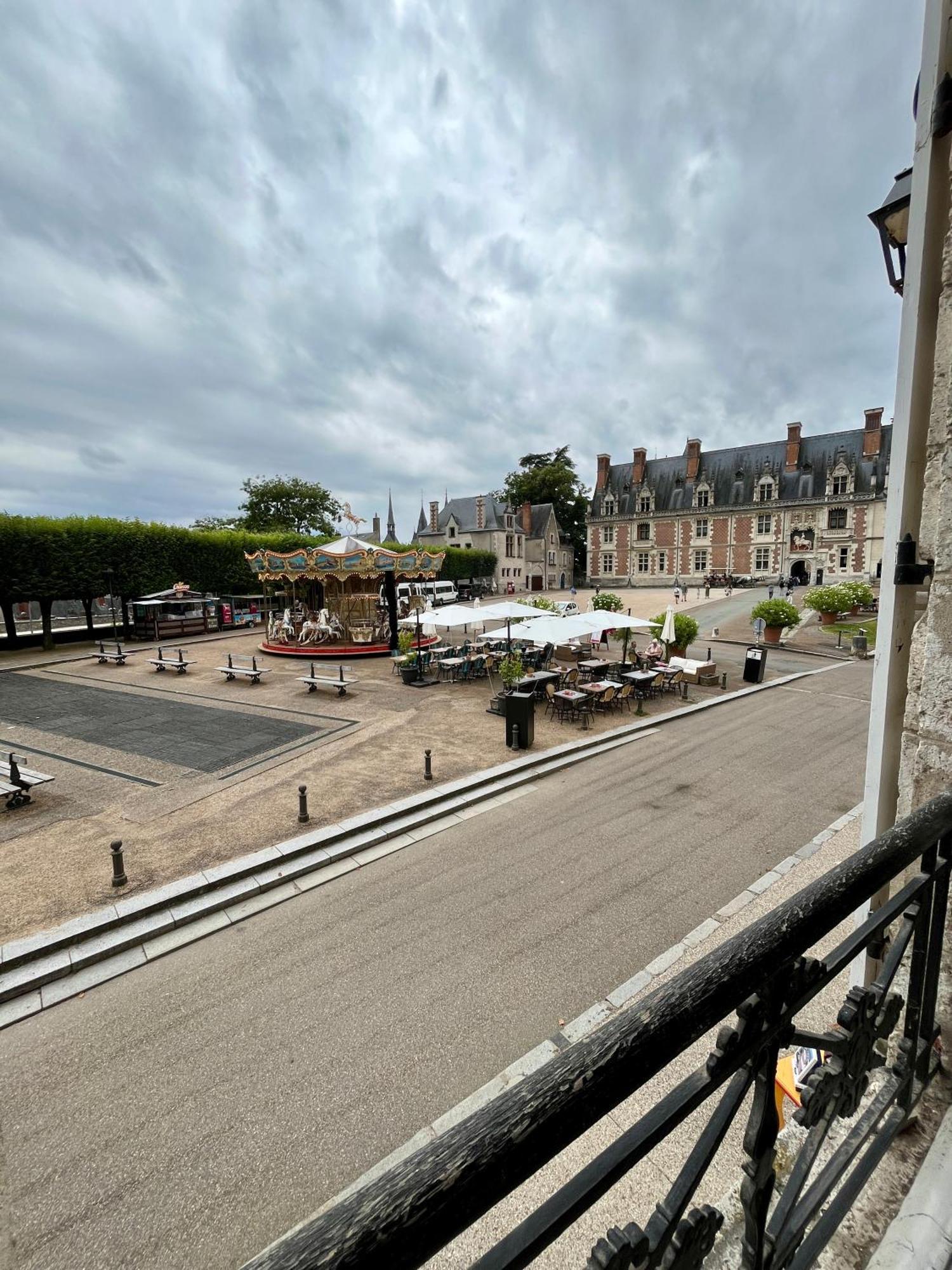 La Place Du Chateau - Vue Exceptionnelle Sur Le Chateau De Μπλουά Εξωτερικό φωτογραφία